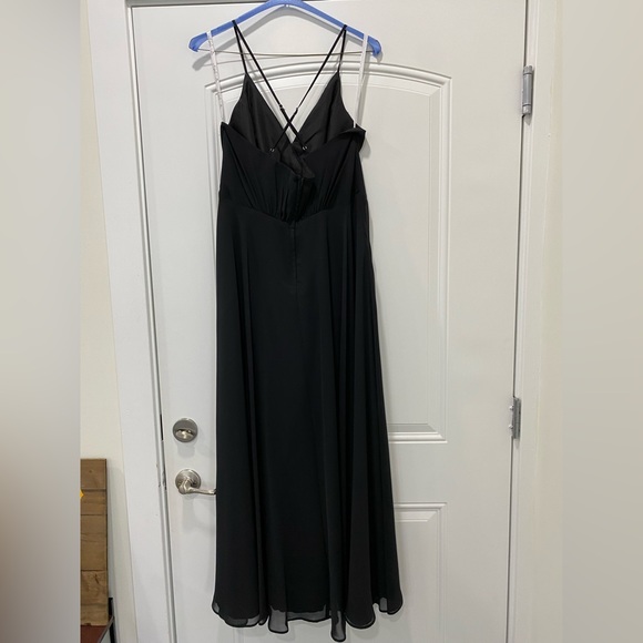 David’s Bridal Bridesmaid Dress F20064; Black; Size 14 ONLY WORN ONCE - Picture 7 of 11